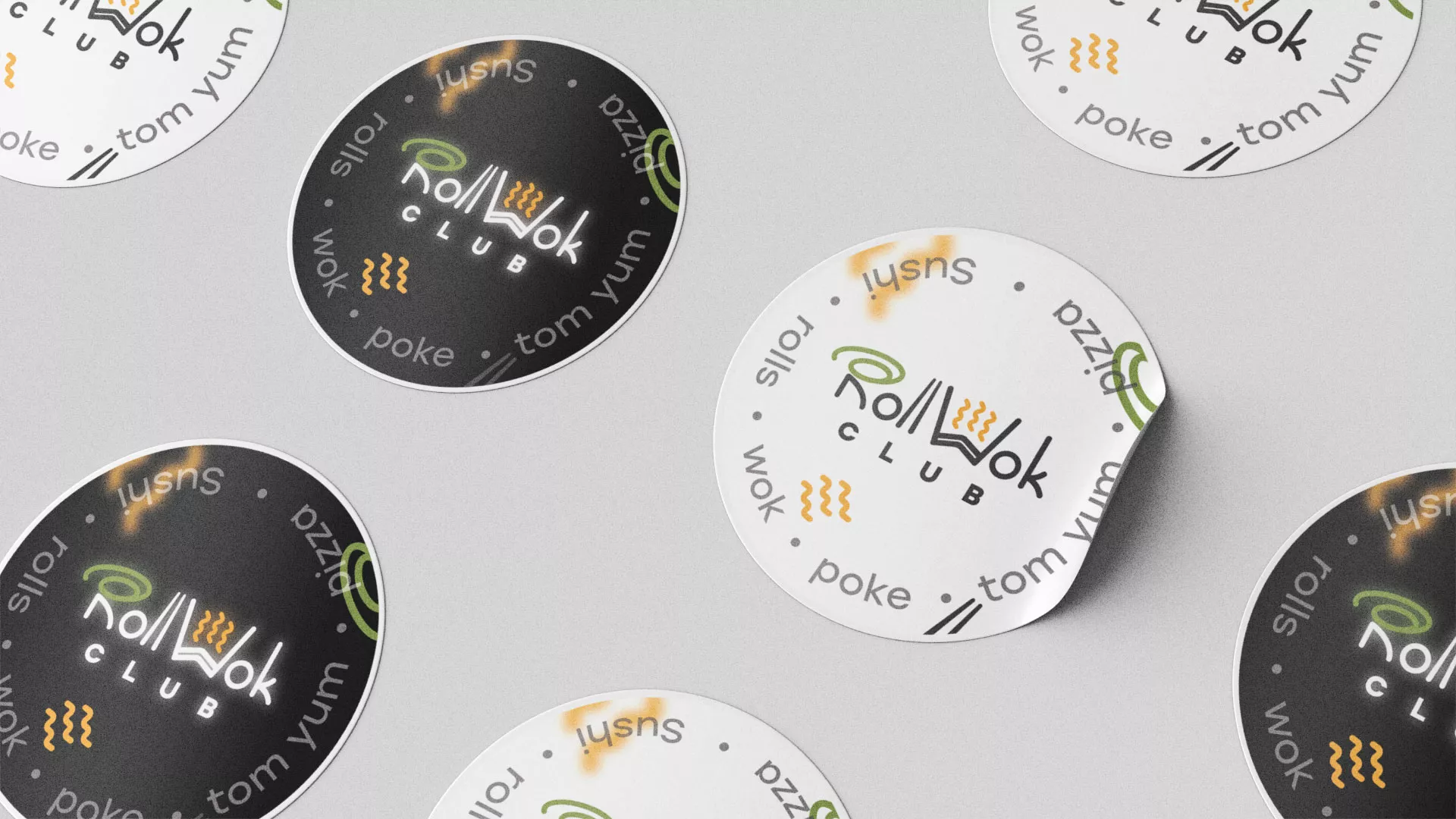 Разработка наклеек для суши-бара «Roll Wok Club» в Кувандыке